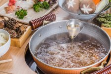 壽喜燒就是火鍋？日本料理被黑得真慘【正宗重慶火鍋底料批發(fā)】