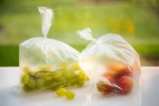 有的主動換“袋”，有的我行我“塑”火鍋底料批發(fā)廠家直銷