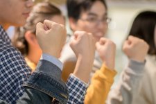 茶顏悅色事件背后：把錢分對，才能激活團(tuán)隊(duì)